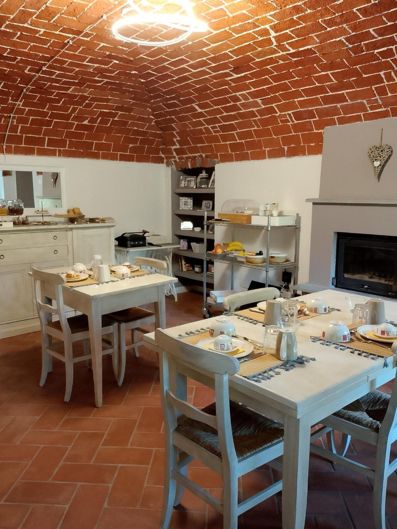 Cascina Spazio Indaco Castagnole Monferrato Екстериор снимка